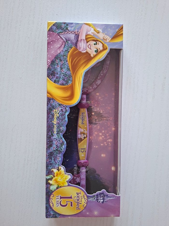Clé Disney de collection 15ème anniversaire de Raiponce - photo numéro 2