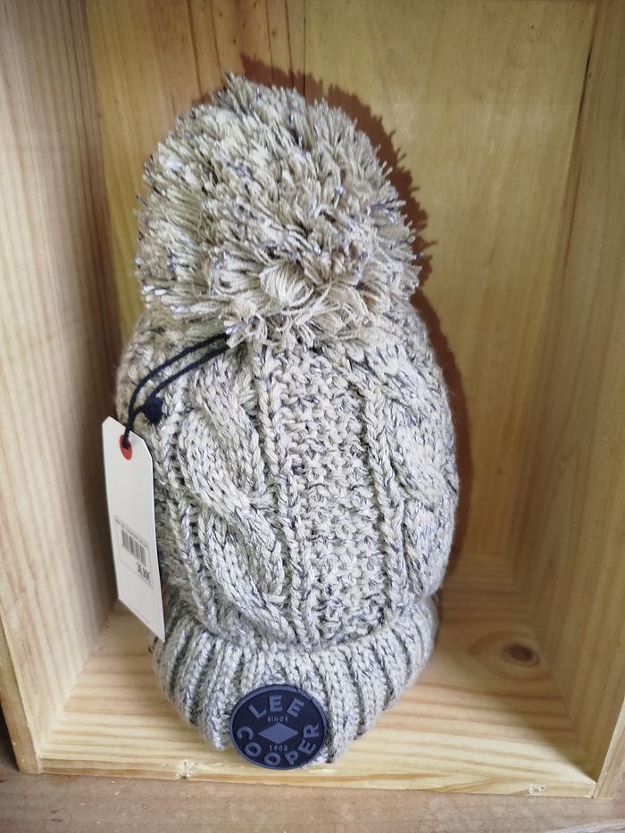 Bonnet hiver ❄️ mixte T.u avec pompon - photo numéro 6