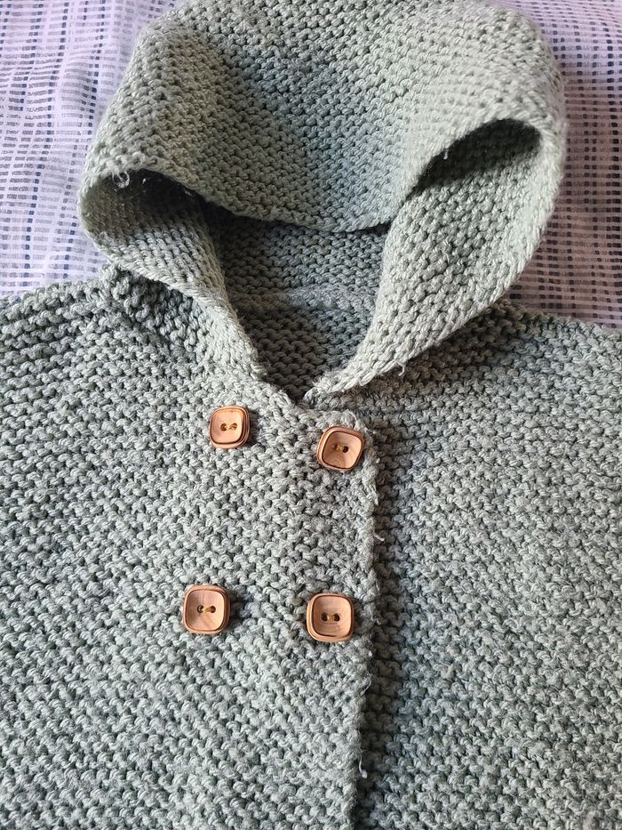 Gilet manteau bébé en maille laine fait main 3-6 mois - photo numéro 2