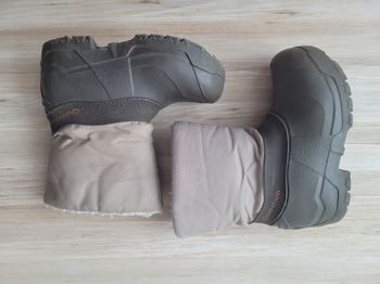 Bottes de neige Quechua, garçon/ fille taille 28/29. Bon état.