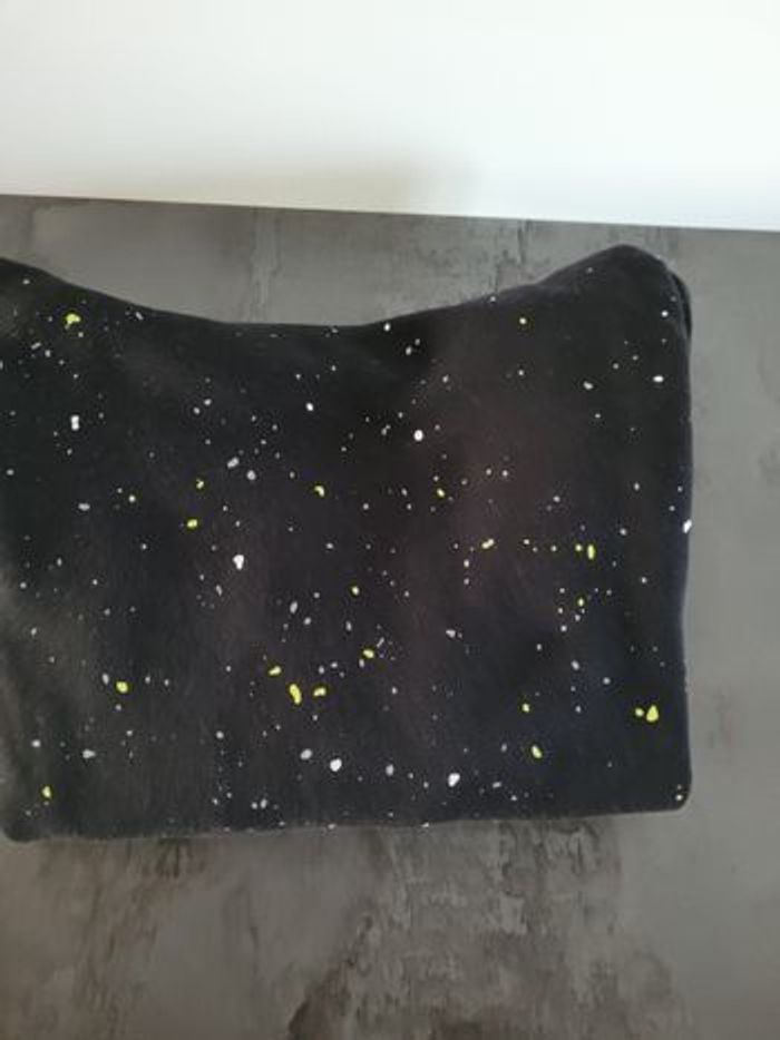 Pull à capuche taille 8/9 ans - photo numéro 2