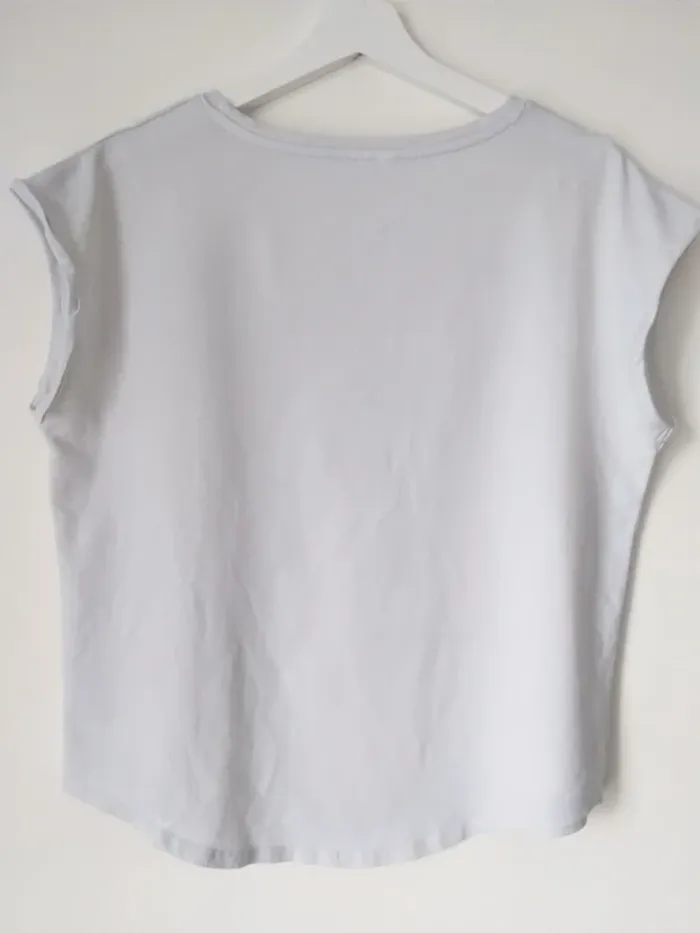 T.shirt blanc étoiles - photo numéro 3