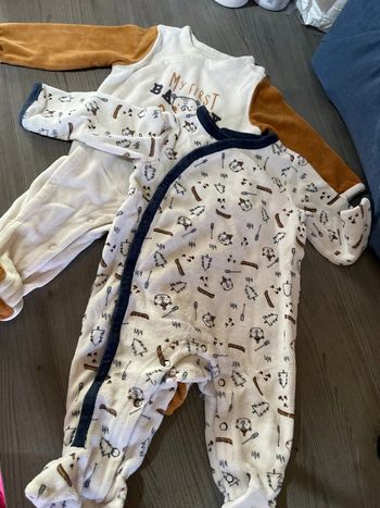 Pyjama, ouverture devant