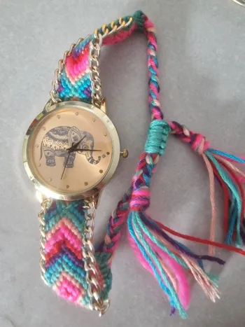 Montre ethnique