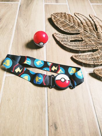 🔥Pokémon ceinture clip n go motif Pikachu et poké ball