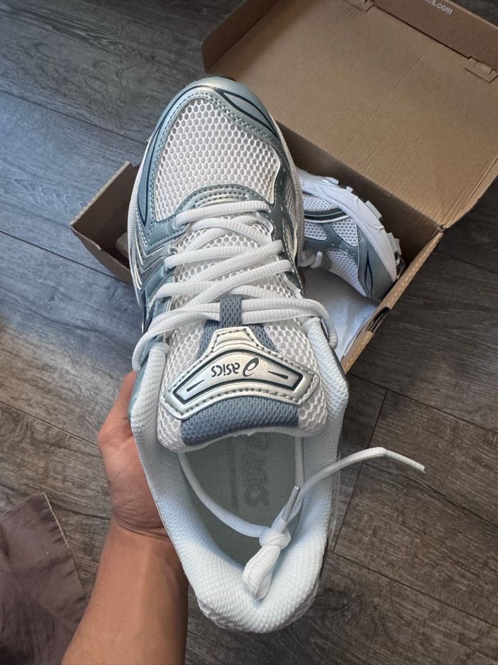 Asics Gel Kayano 14 taille 45 - photo numéro 2