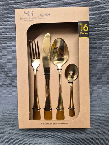 Couverts dorés 