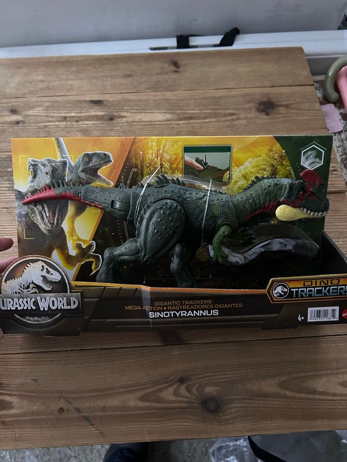 🦖 Jouet Jurassic World Sinotyrannus – Mouvements & Bruitages
