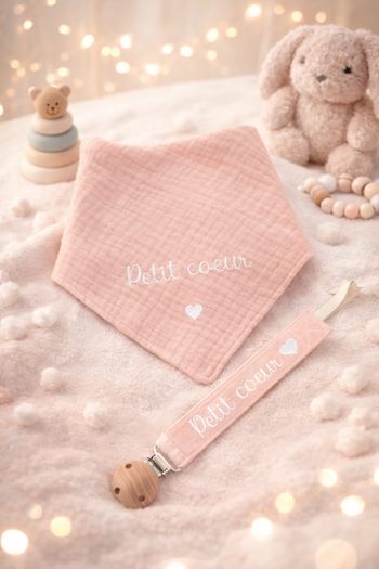 Bavoir bandana + attache tétine tissu