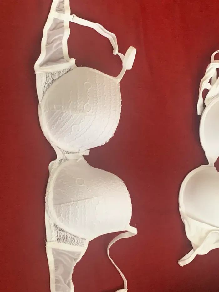 Lot soutien gorge Undiz - photo numéro 4