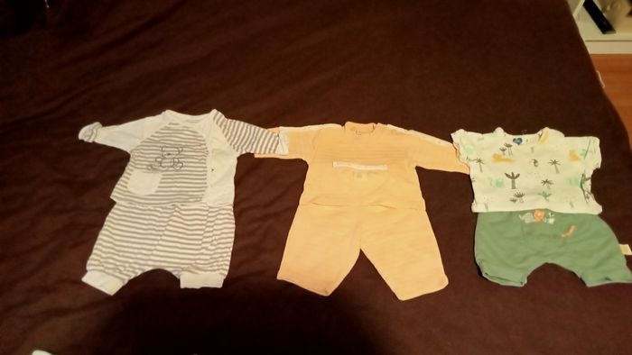 Lot vêtements été garçon 1 mois - photo numéro 2