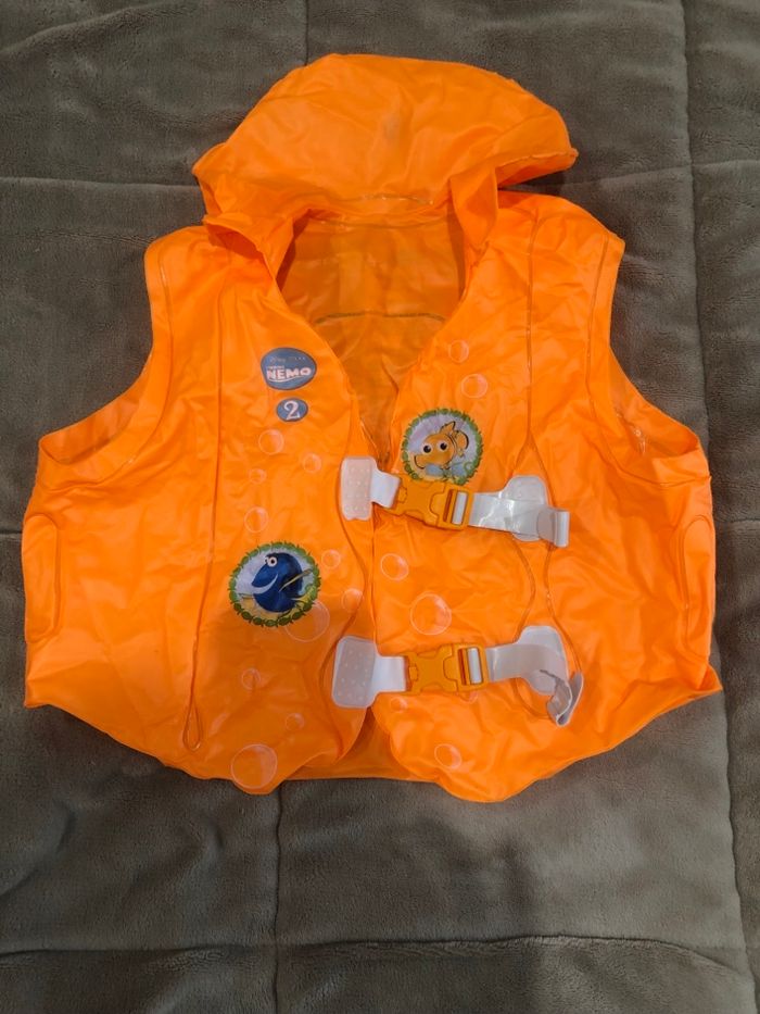 Gilet flotteur enfant (3-6 ans)Nemo Disney en TBE - photo numéro 2