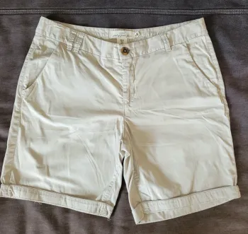Short femme H&M taille 38