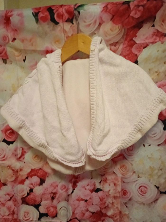 Cape avec capuche 3 mois