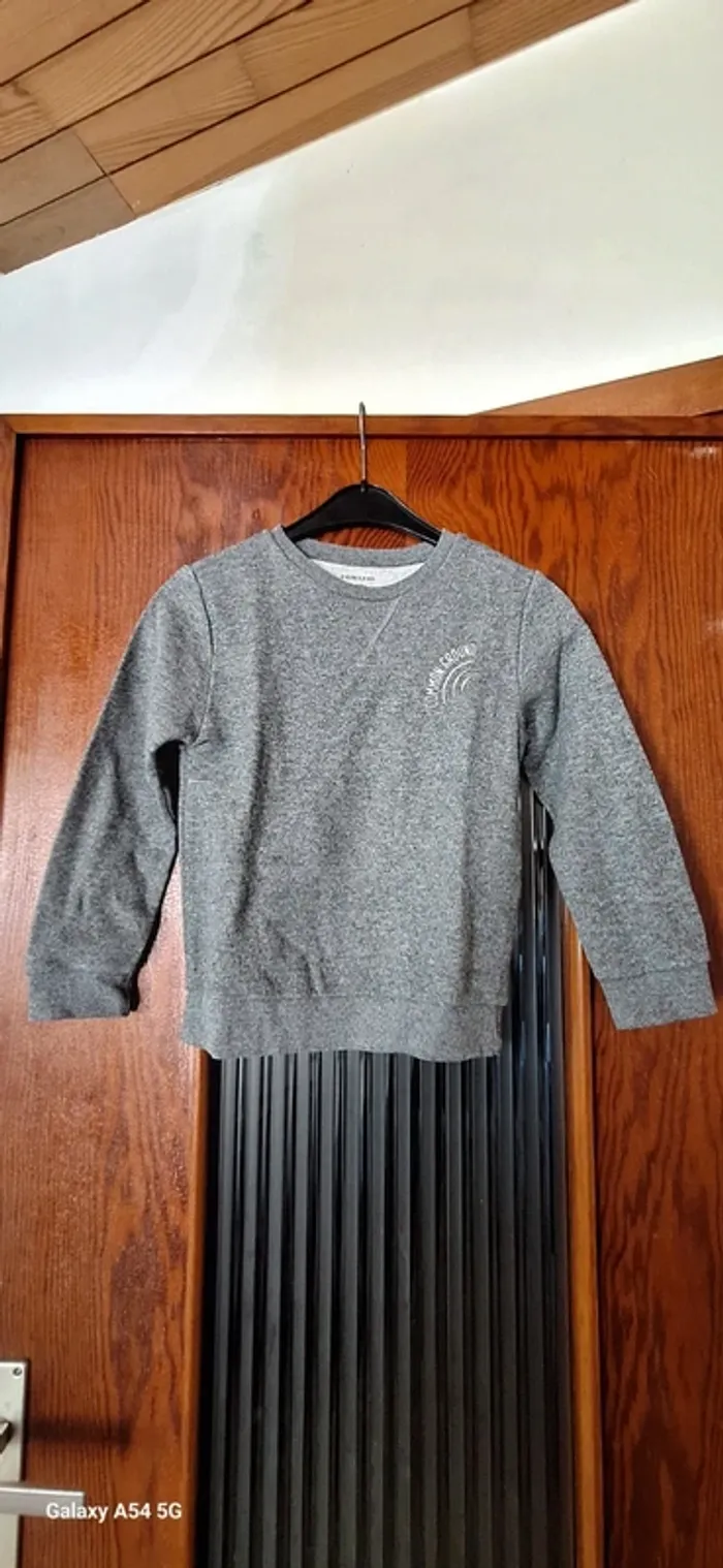 Pull sweat Primark 7-8ans