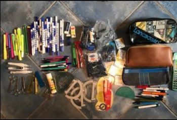 Lot de fournitures scolaires