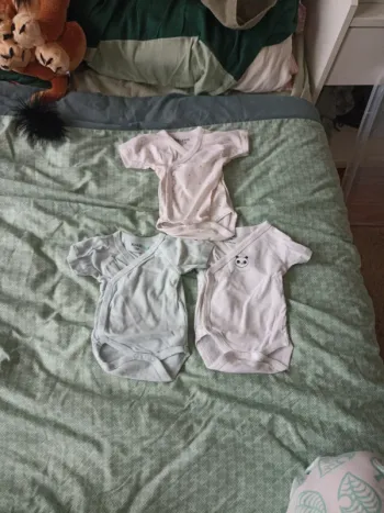 Lot Body manche courte 1 mois