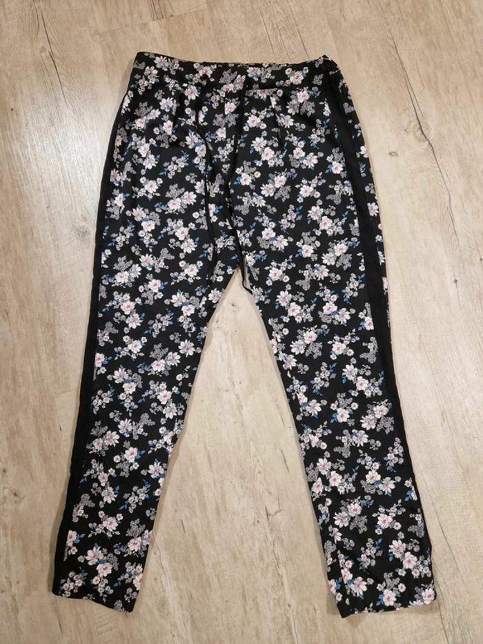Pantalon fluide à fleurs taille 36 Cache-Cache