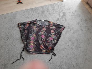 Top fleuri taille 5