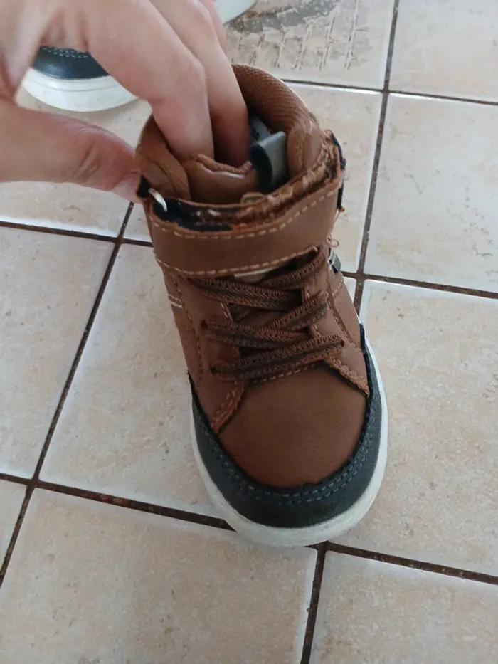 Chaussures montante 21 - photo numéro 13