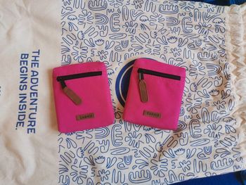 Pochettes latérales Cabaïa neuves