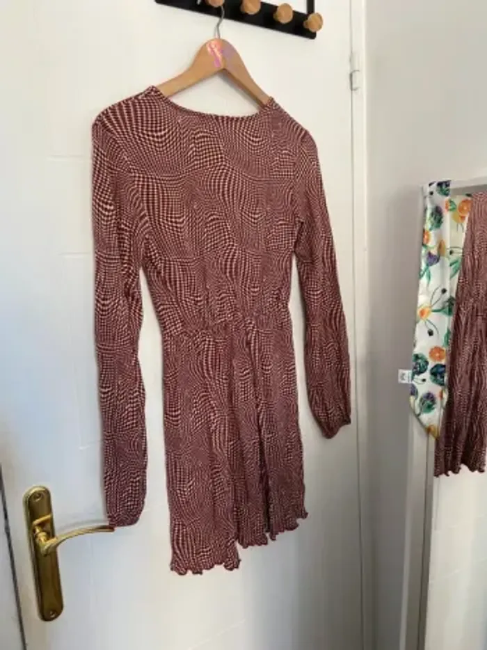 Robe manches longues style années 80 à pois Pull and Bear Taille S - photo numéro 2