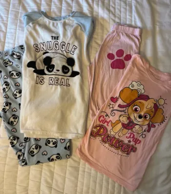 Lot pyjama 8/10 ans