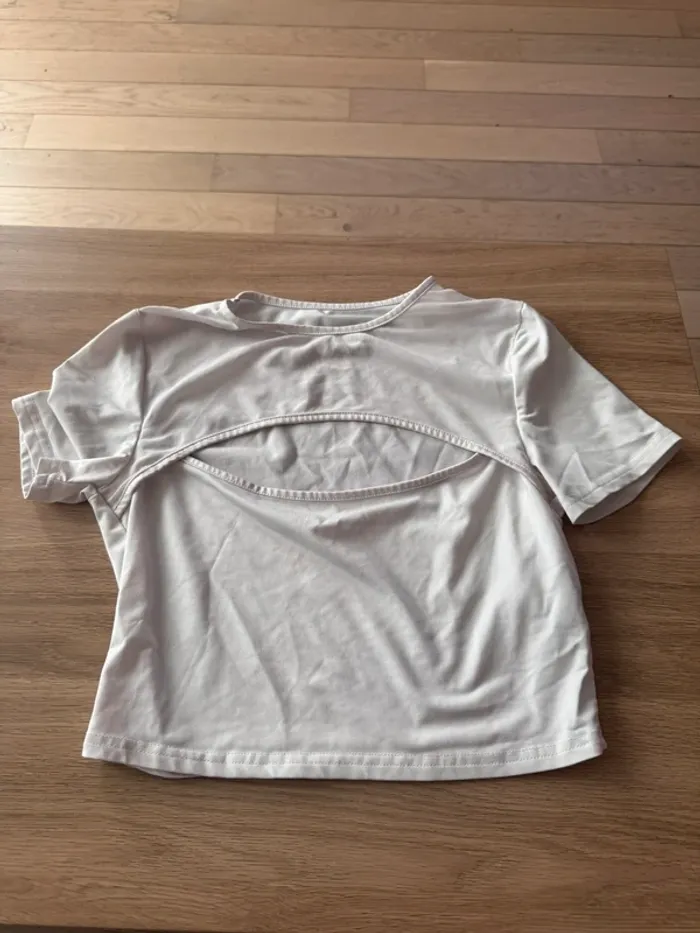 Lot de deux tops blancs taille L
