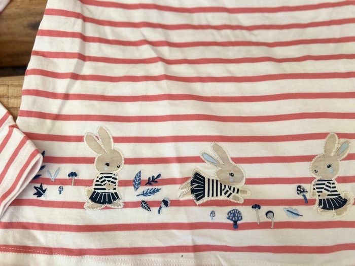 T-shirt sergent major taille 9 ans neuf avec étiquette col Claudine marinière lapins rose blanc - photo numéro 3
