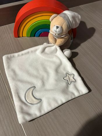 Doudou Ourson nuit avec mouchoir plat luminescent baby Nat
