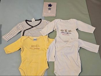 Lot 4 bodies manches longues 