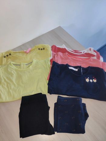 Lot 7 vêtements 23/24 mois 2 leggings 5 t shirts