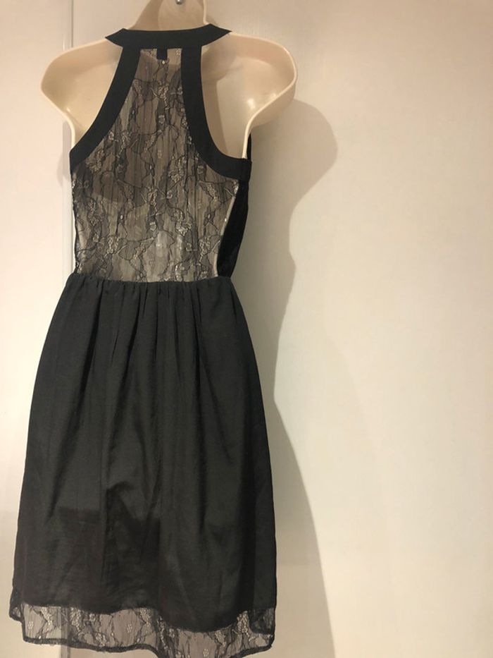 Petite robe noire Jennyfer dos en dentelle  taille 34 - photo numéro 13
