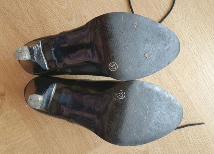 Chaussures à talon noires de la marque Texto en taille 37 - photo numéro 5