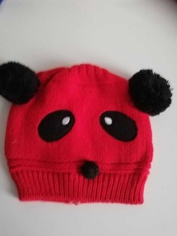 Bonnet panda rouge et noir