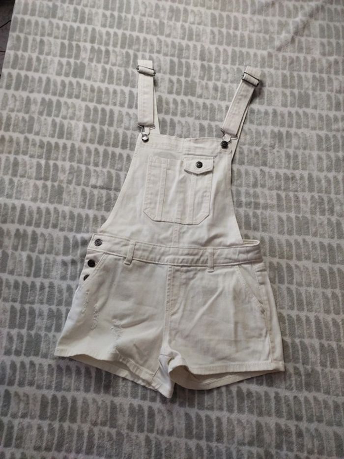 Salopette short combi short jeans blanc cassé kiabi taille S 36 - photo numéro 1