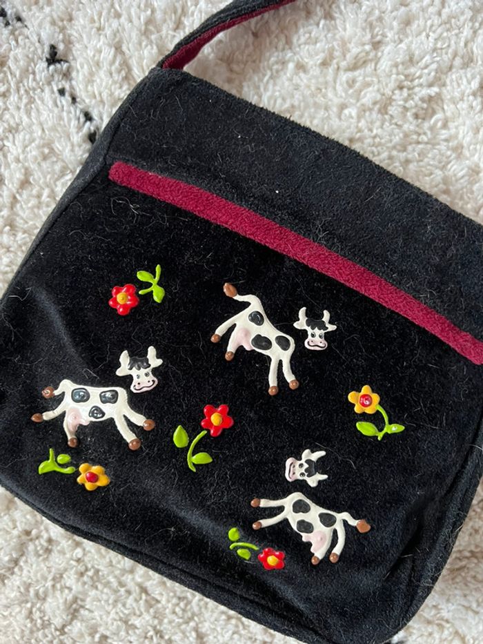 Sac à main porté épaule velours noir décoré de vaches et fleurs vintage - photo numéro 2