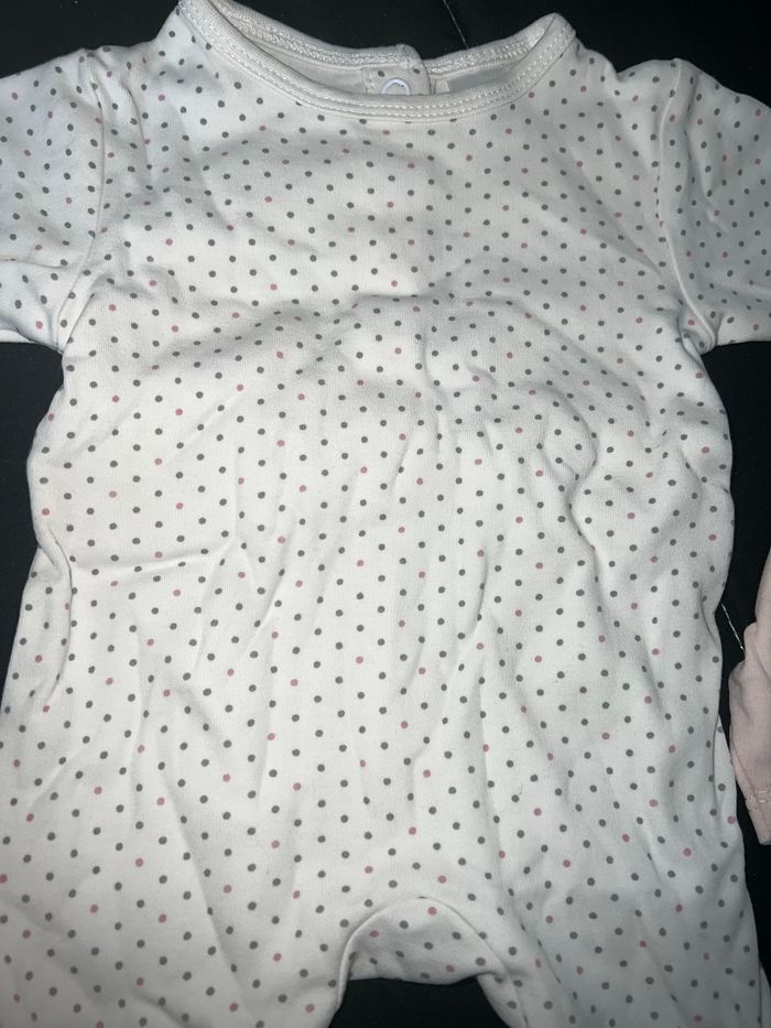 Lot de 2 pyjama taille 1 mois - photo numéro 5