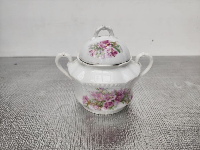 Vends  porcelaine    et soupière - photo numéro 7