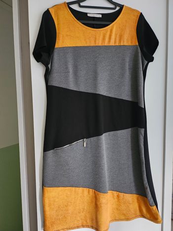 Robe femme très bonne qualité