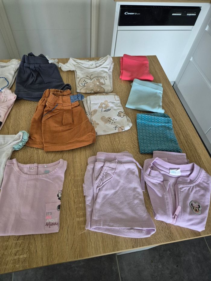 Lot vêtements fille 18 mois - photo numéro 3