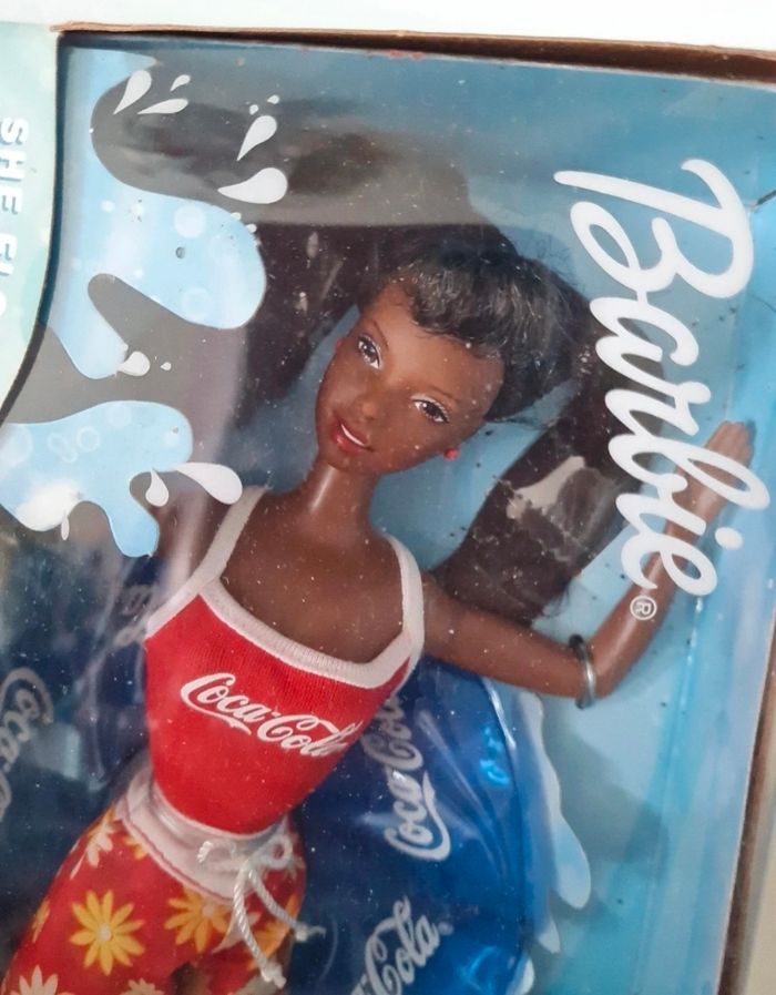 Barbie AA Coca-Cola splash - photo numéro 2