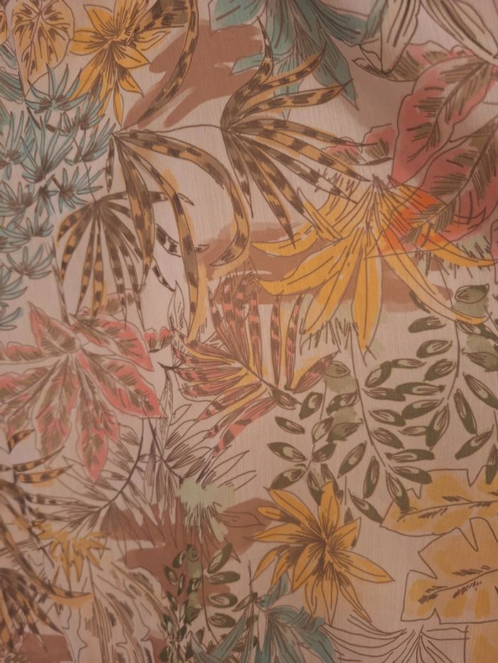 Joli haut type blouse fleuri couleurs pastelles taille 46 - photo numéro 4