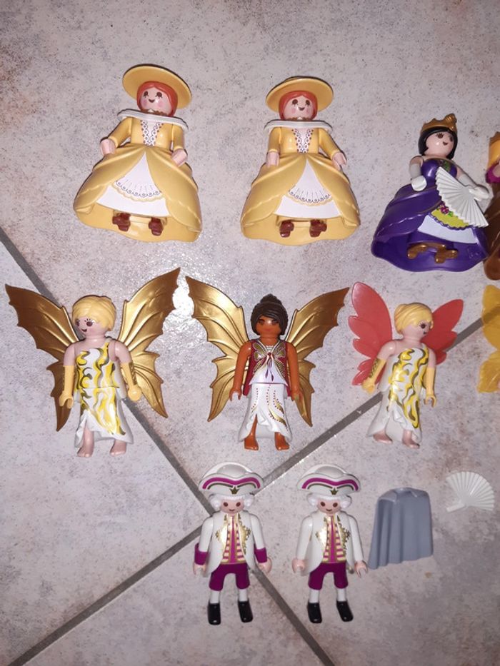 12 figurines playmobil - photo numéro 2