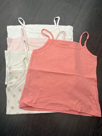 Lot débardeur, taille 6 ans.