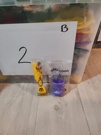 Figurine McDonald's food feast /