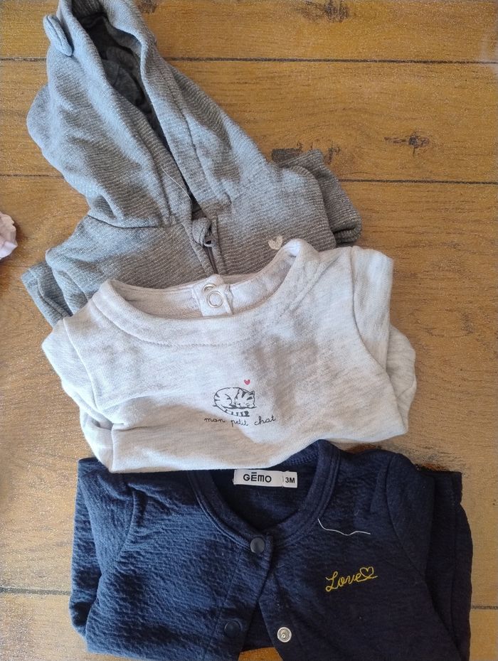 Lot vêtements fille 3 mois - photo numéro 2