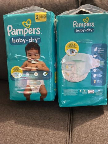 Couches Pampers T2