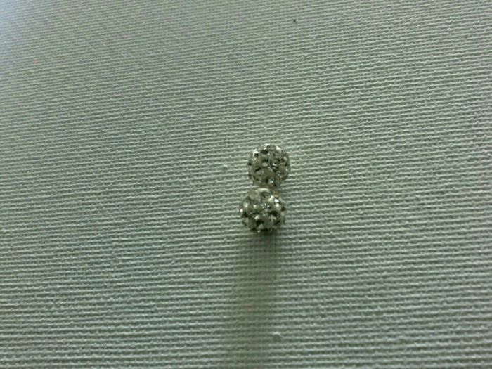 Boucles d'oreilles blanc avec strass - photo numéro 2