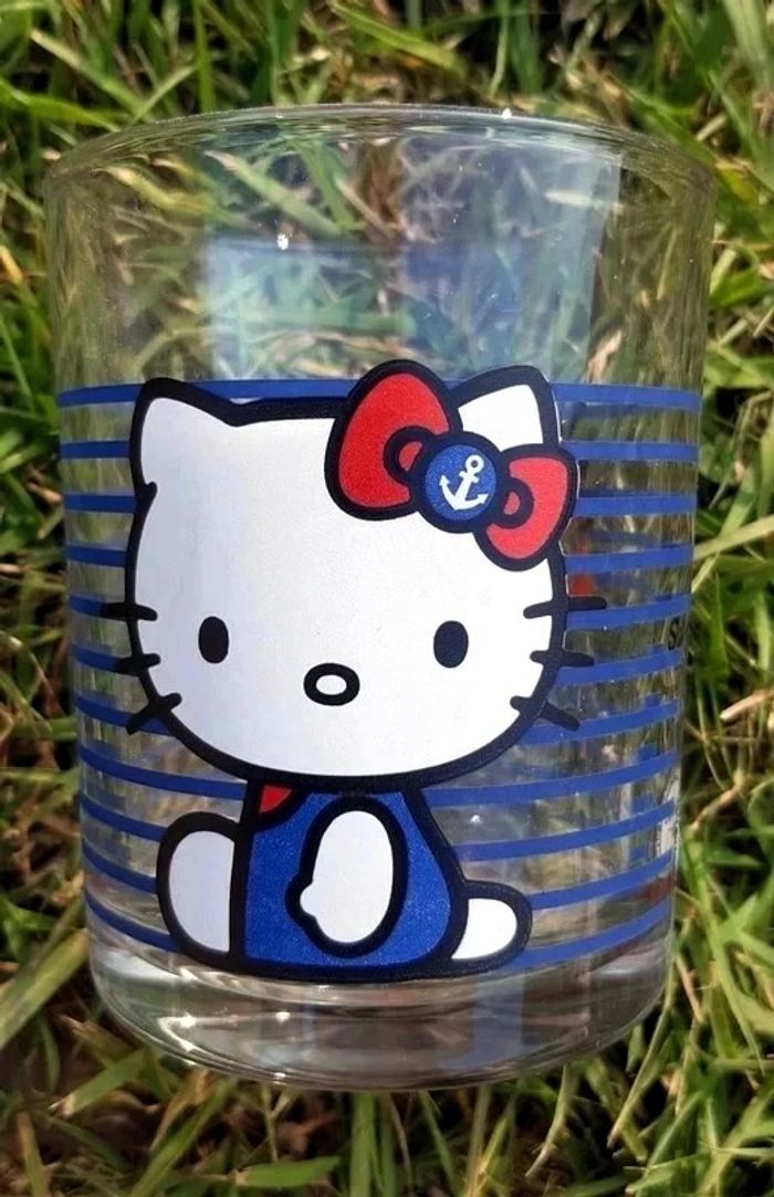 Verre Hello Kitty marine
